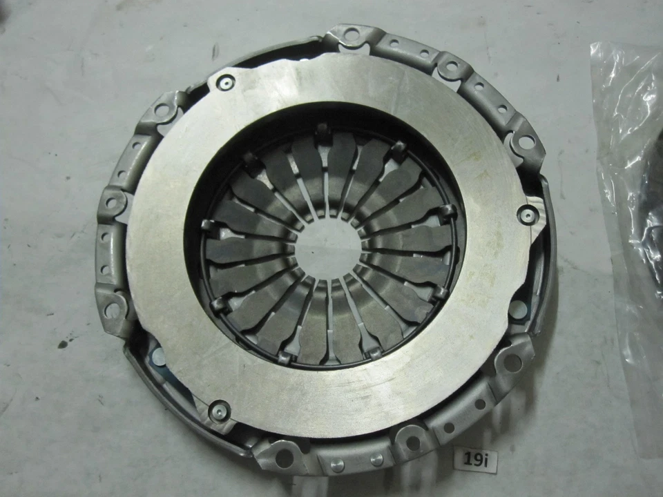 Embrague y cubierta para Ford Fiesta S 2011-2016 Se Sel Ses Base 1,6 L L4 5 velocidades Foto 3 de 4