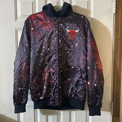 UNK NBA Chicago Bulls Galaxy Jacket Men Medium Black Red Full Zip Satin Feel