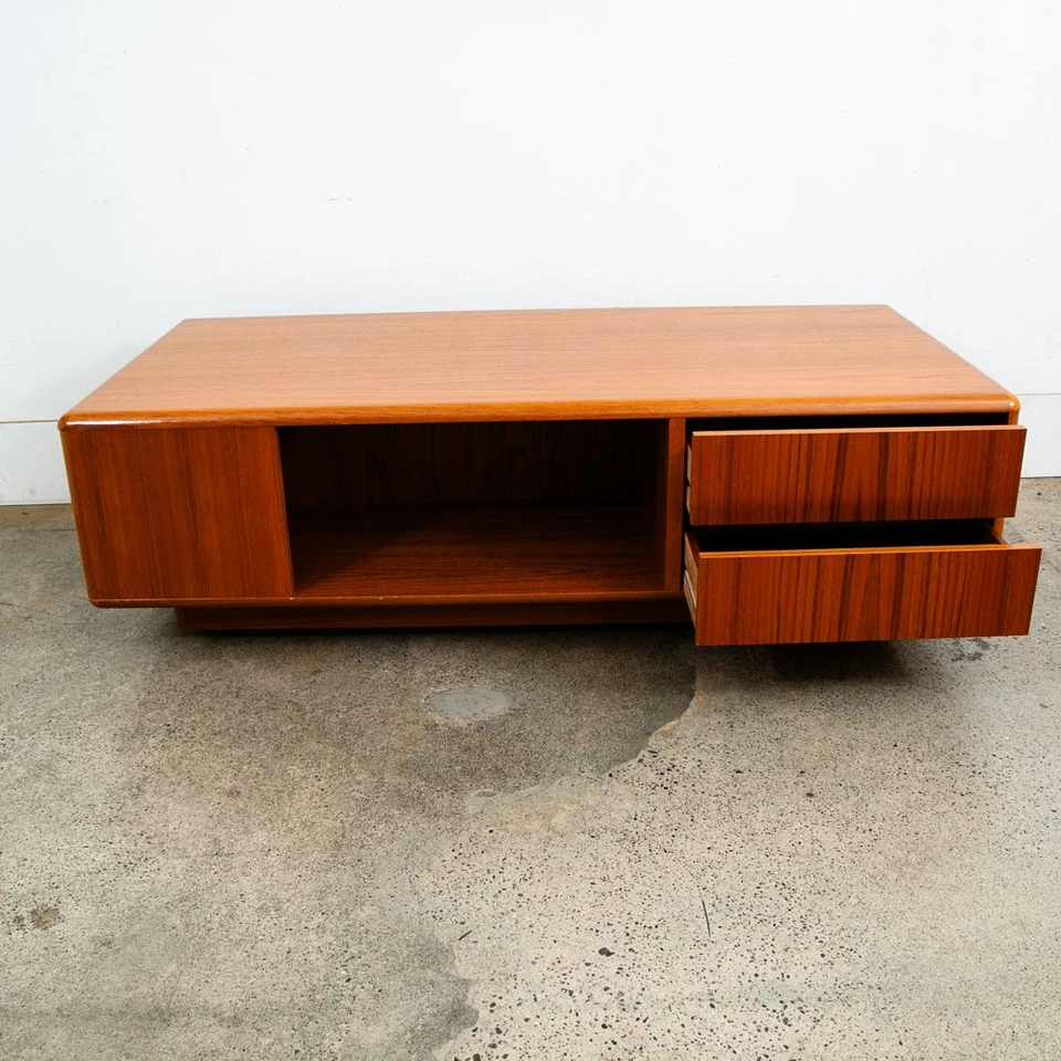 Mesa de centro moderna danesa de mediados de siglo de teca 2 cajones Dinamarca vintage rectangular Foto 4 de 4