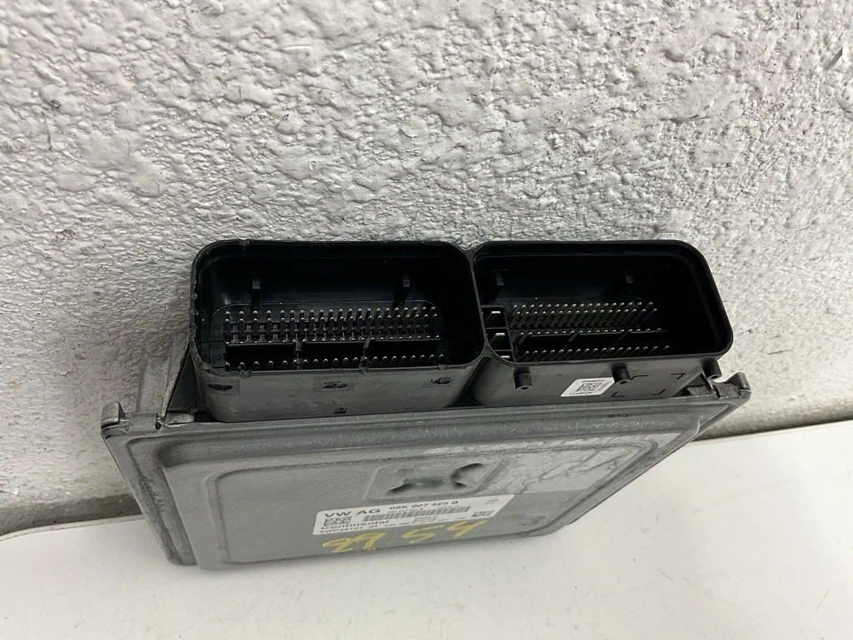 Модуль управления двигателем 2015 Audi A3 06K907425B от оригинального производителя - Изображение 4 из 4