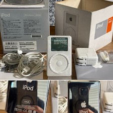 2002 Apple IPod Classic 2nd Gen 20Gb M8741J/A w/ ORIGINAL BOX. 3000 Songs A1019