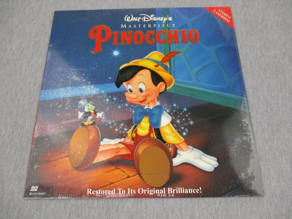 Vintage Walt Disney's Masterpiece Pinocchio LaserDisc NTSC Stereo Extended Play - Image 2 of 4