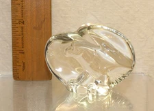 Signed STEUBEN Crystal Art Glass EAGLE Hand Cooler Paperweight Vtg Figurine