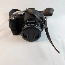 Panasonic LUMIX DMC-FZ8 7.2MP Digital Camera - Black