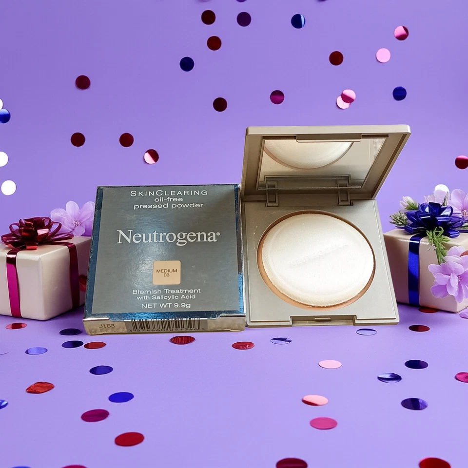 Neutrogena Skin Clearing Oil-Free Pressed Powder Mirrored Compact - Medium 03 - Image 2 of 4