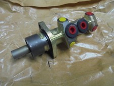 Maître-cylindre de frein Renault MASTER