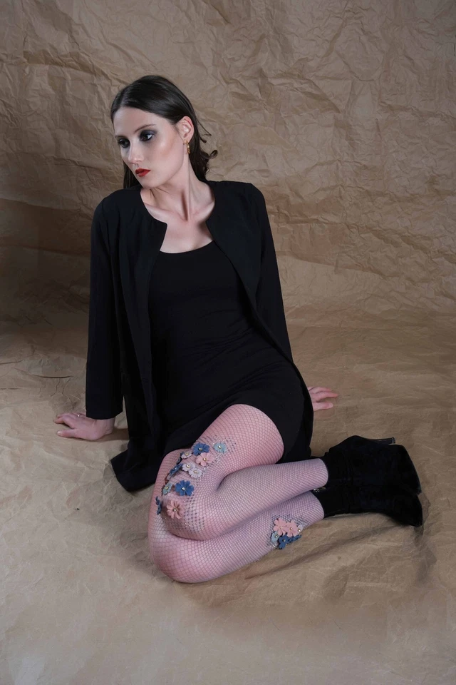 Medias de red degradadas, flores y cuentas adornadas, calcetines de red hechos a mano Foto 4 de 4