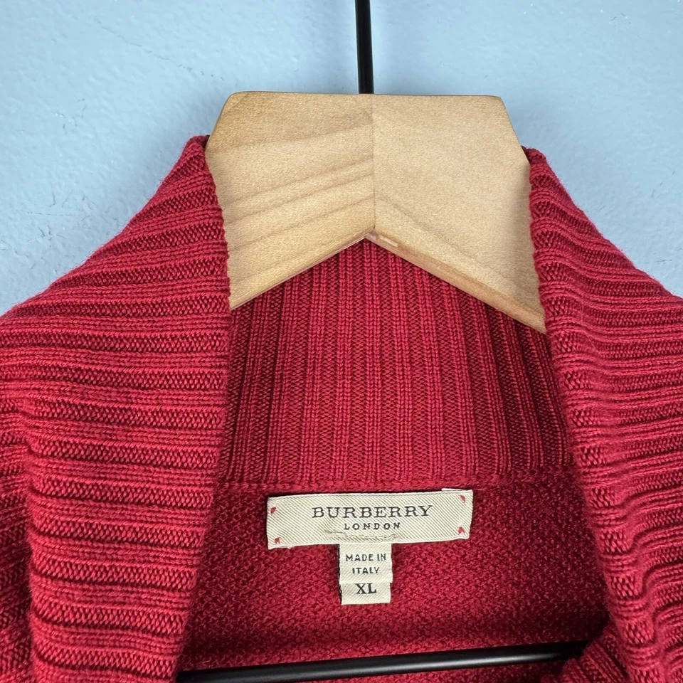 Suéter Burberry Para Hombre XL Rojo 1/4 Botón Lana Merino Cuello Simulado Charreteras Italia Foto 4 de 4