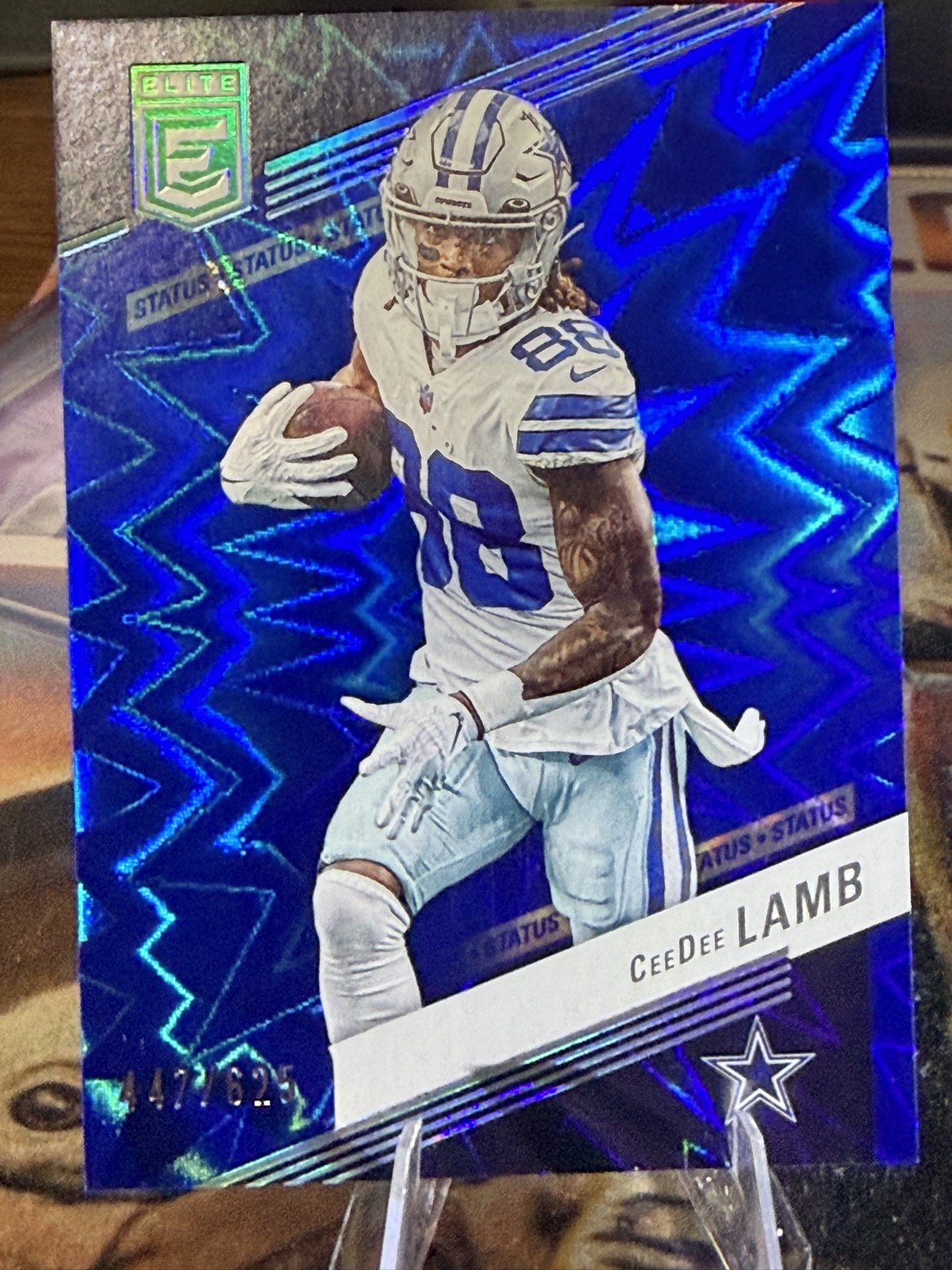 2023 Panini Donruss Elite - CeeDee Lamb #11 Status Explosion /625