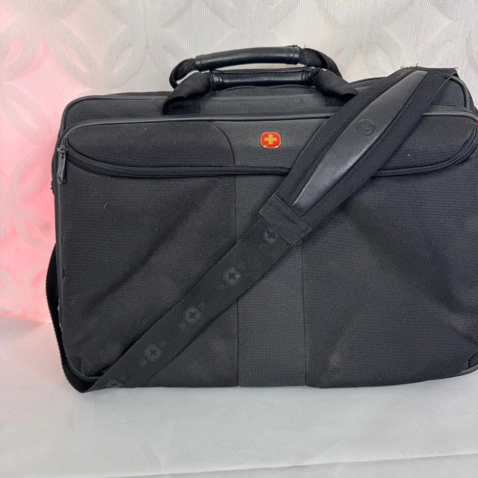 Swiss Gear Wenger Estuche para Laptop 17” Negro Maletín Bolsa de Viaje Foto 2 de 4