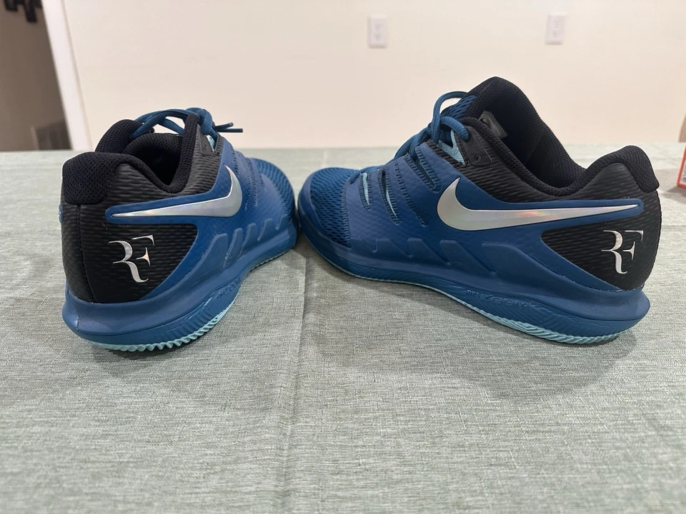 Men's Size 10.5- Nike Air Zoom Vapor X HC Green Abyss Roger Federer Edition - Image 3 of 4