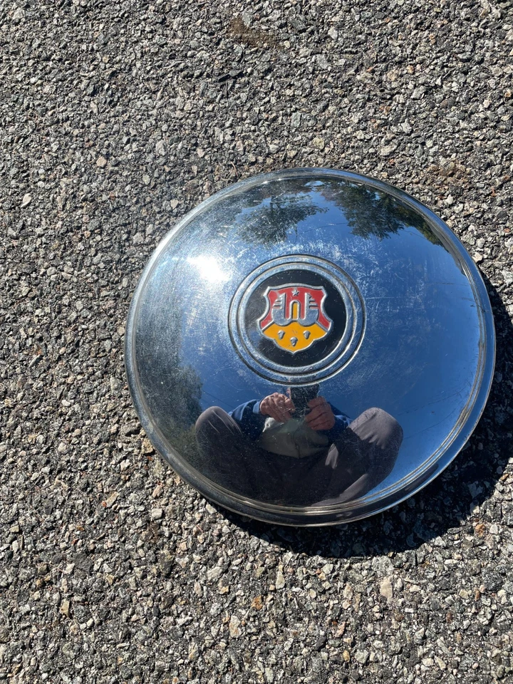 Un tapacubos Oldsmobile genuino 1946 a 1953 plato perro bonito Foto 2 de 4