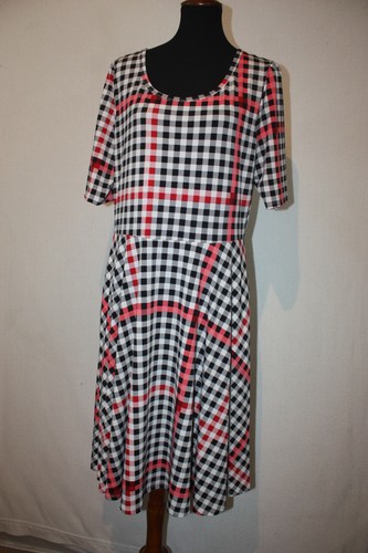 LuLaRoe Nicole 2XL Black White Red Pink 