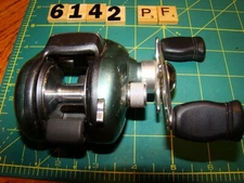 V6142 PF BASS PRO SHOPS WALLEYE WA-1  BAITCAST FISHING REEL