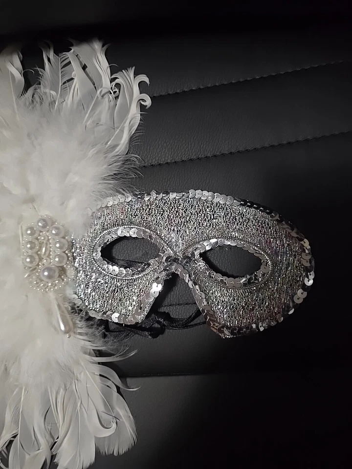 Masquerade Ball Feather Plume Mask Womens White Silver New Year Eve Mardi Gras - Image 2 of 4