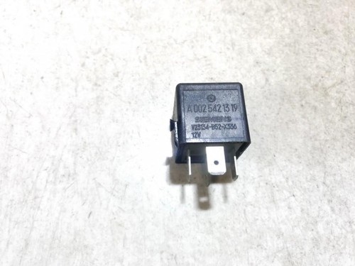 Mercedes-Benz A-CLASS 1999 Relay module a0025421319, v23134b52x336 #906465-53