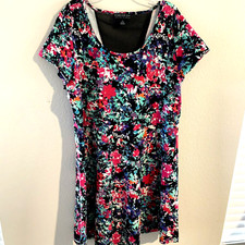 Forever 21+ Plus Dress Size 3X Floral Pink Black Short Sleeve Fit Flare Mesh