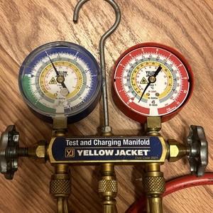 Yellow Jacket 41868 - Series 41 Hydrocarbon (R-290, R-600a) Two Valve Manifold