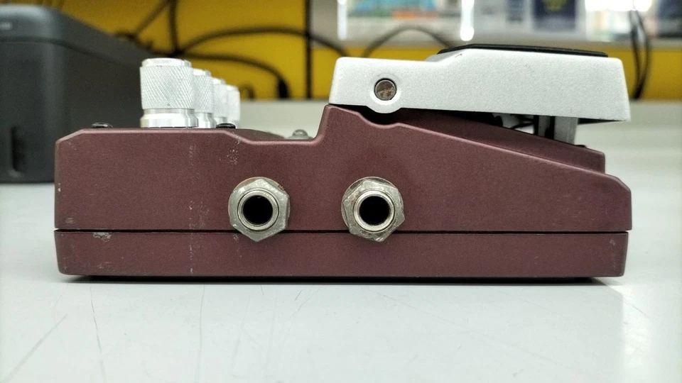 Digitech Hardwire RV-7 Stereo Digital Reverb Guitar Effect Pedal  - Image 2 of 4