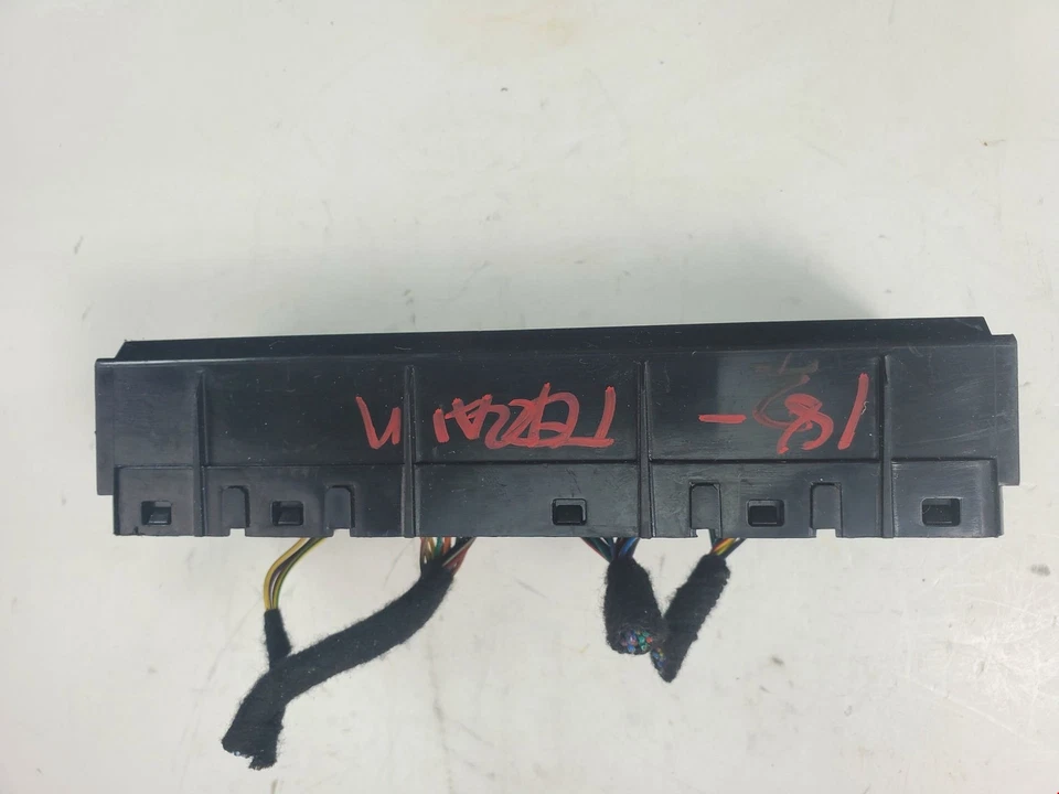 2018-2019 GMC Terrain AC Heater Temperature Control Module Unit 84221981 OEM - Image 2 of 4