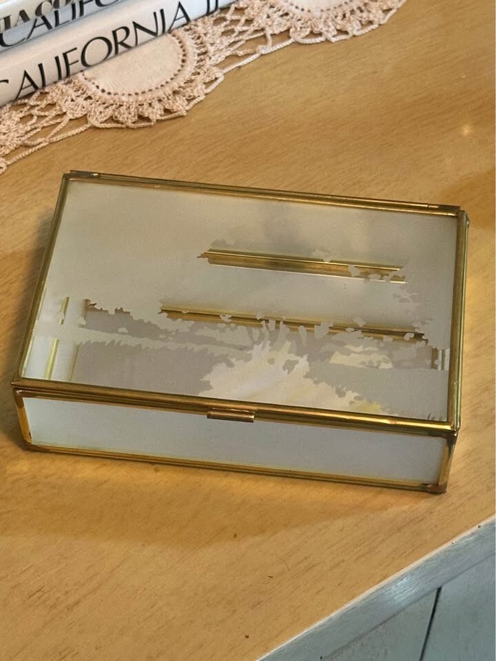 Crowning  Touch VTG Jewelry Box Mirrored Etched Glass Panel Brass Hinged Footed 