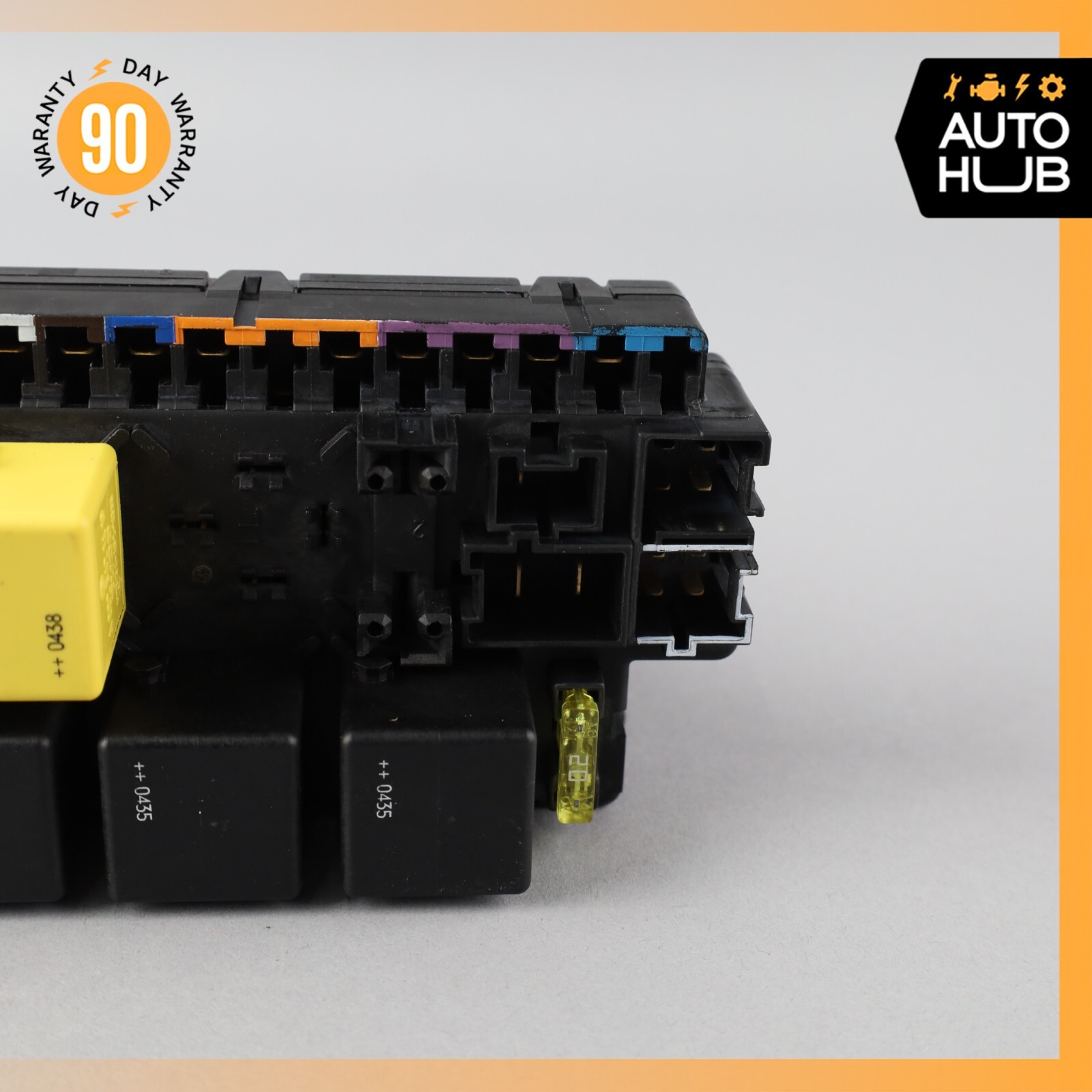 Mercedes R230 SL500 SL550 SL55 AMG SLR Front Left Fuse Box 2305450201 OEM