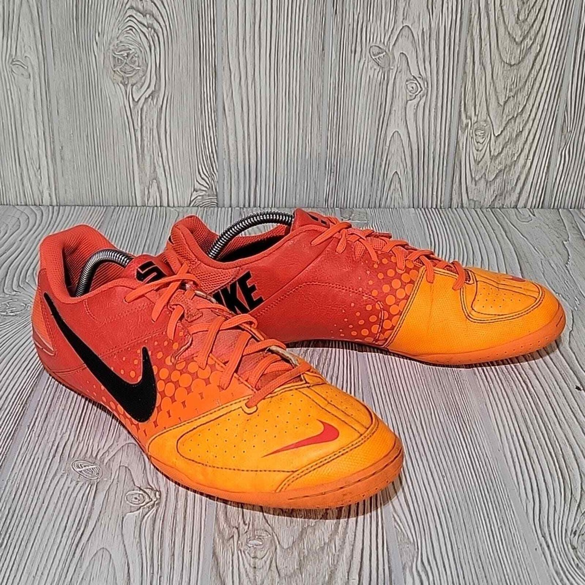 nike elastic ankle shoes