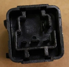 Fuel Pump System Relay GM 10027719 6 Cylinder Engine Cooling Fan HVAC Motor OEM