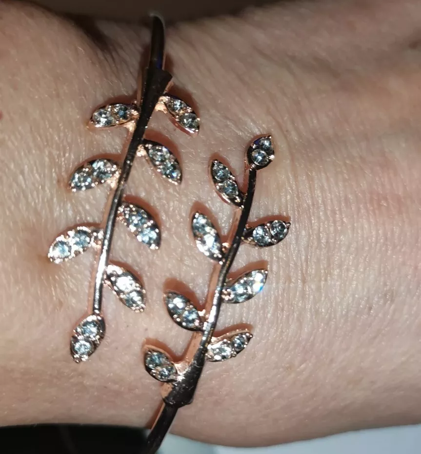 Beautiful Delicate rose gold colour Bracelet Bangle Leaf Design eBay