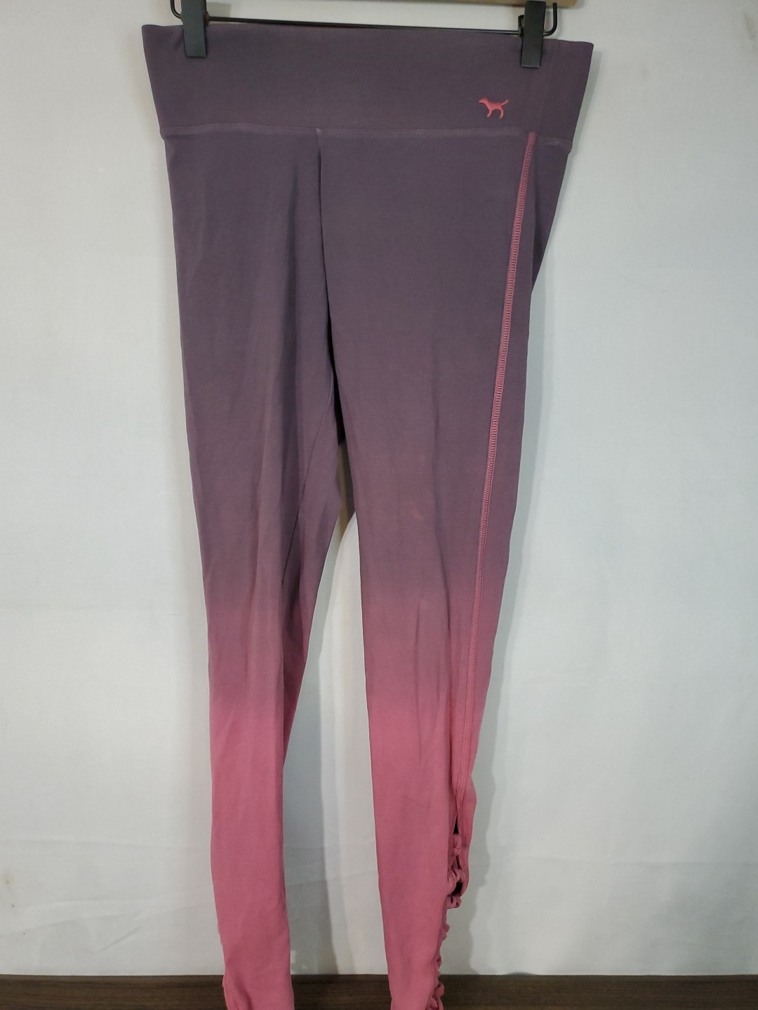 Victoria’s Secret Pink Leggings Athletic Women's Size Small ombre Leg Detailing