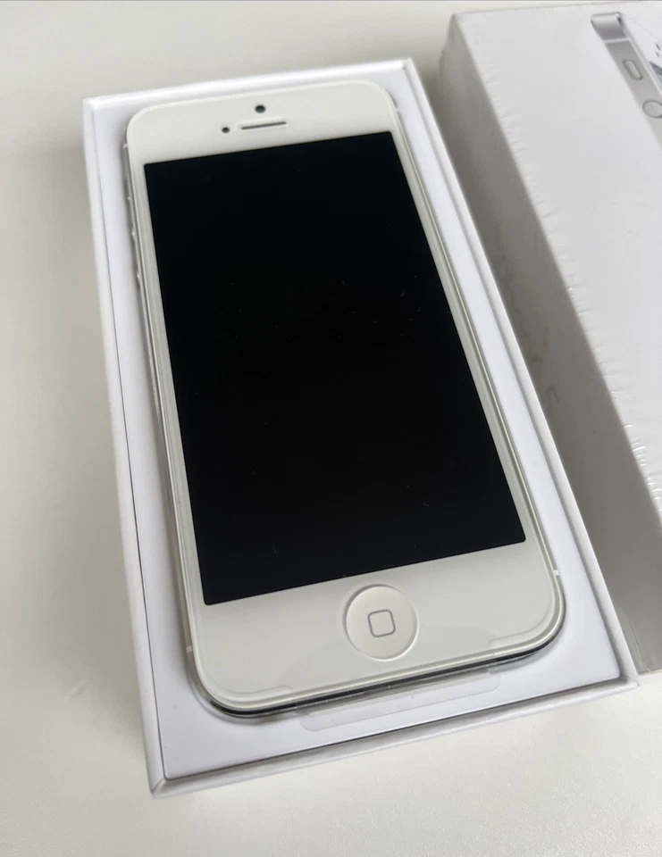 Apple iPhone 5 16gb - Rare iOS 6 - Image 2 of 4