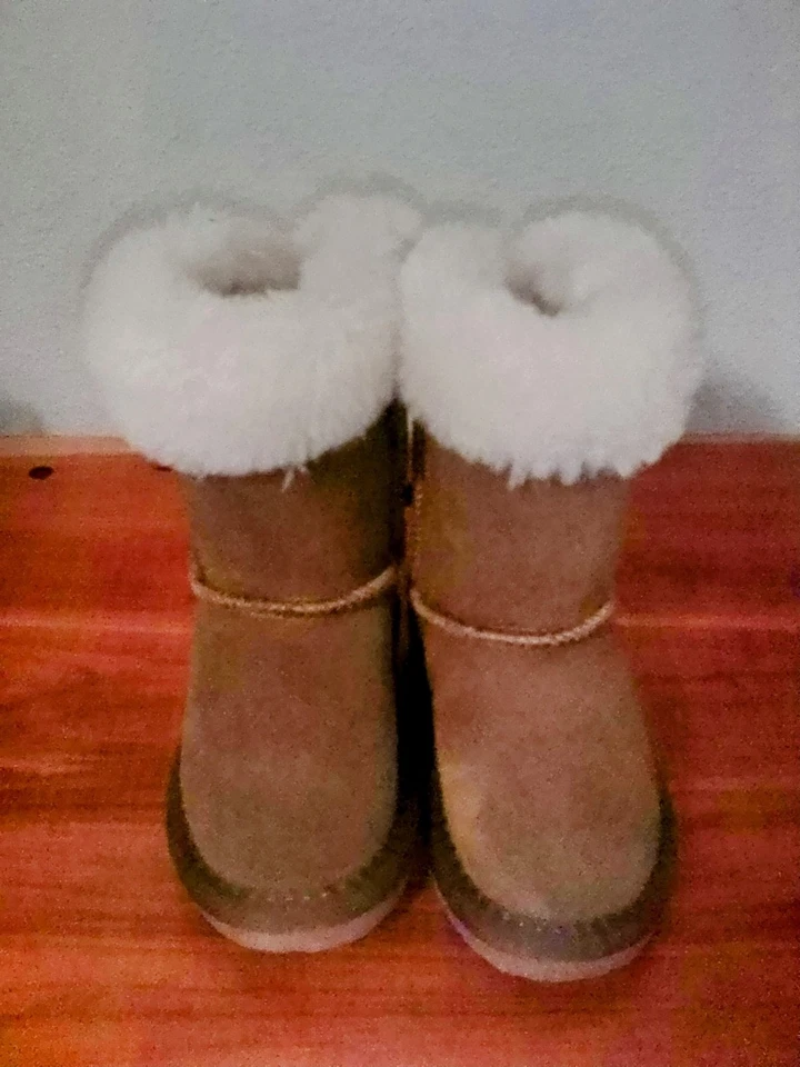 Lamo Toddler Size -8(C) Upper Leather Brown Fur Lining Hiking Camping Outdoor - Image 2 of 4