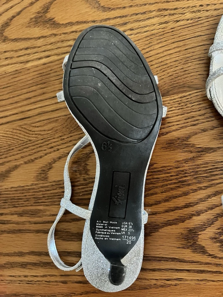 Women’s Heel Size 6 1/2 - Image 2 of 3