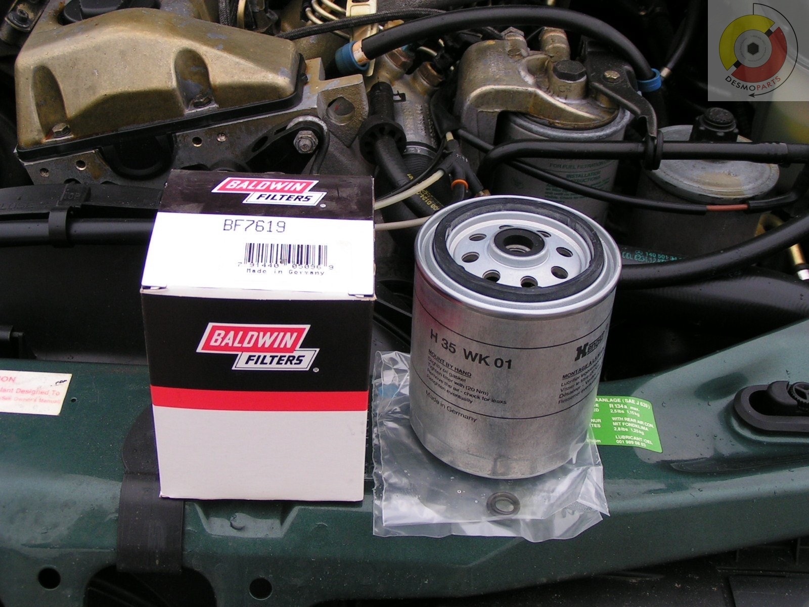 Mercedes Diesel Fuel Filter BF7619 Baldwin Fuel Filter 300D 300SD S350D