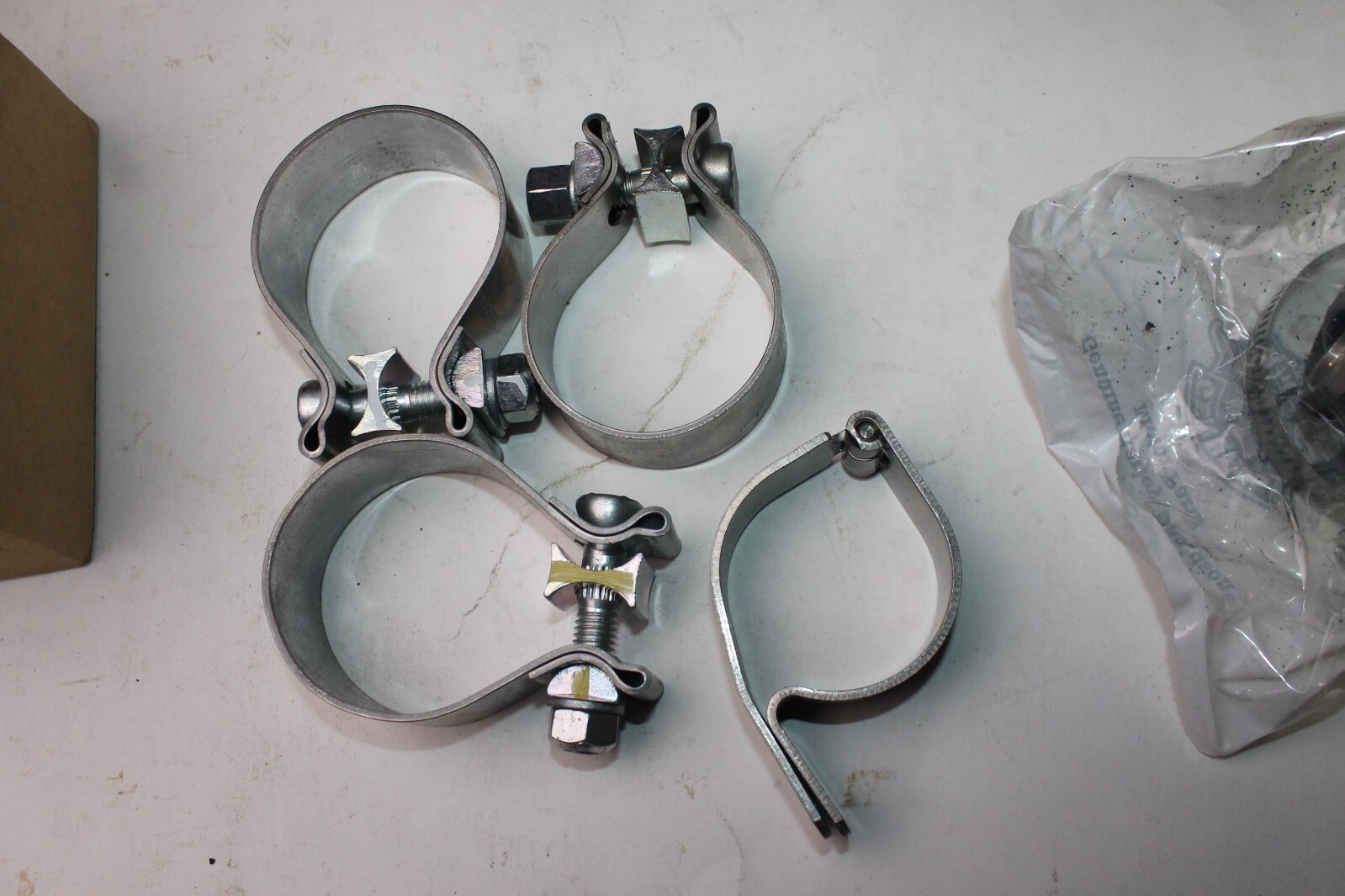 Harley Davidson Exhaust Clamp Kit SS026400 SS026300 Genuine (loc