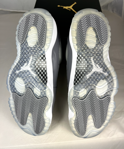 Air Jordan 11 Retro Low Medium Cool Grey White-Gunsmoke Size 10- Dead stock - Picture 3 of 11