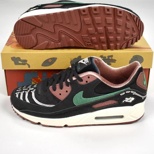 NWT Nike Air Max 90 SE Siempre Familia Animal Pack Fur DOTD Women's 11 AUTHENTIC