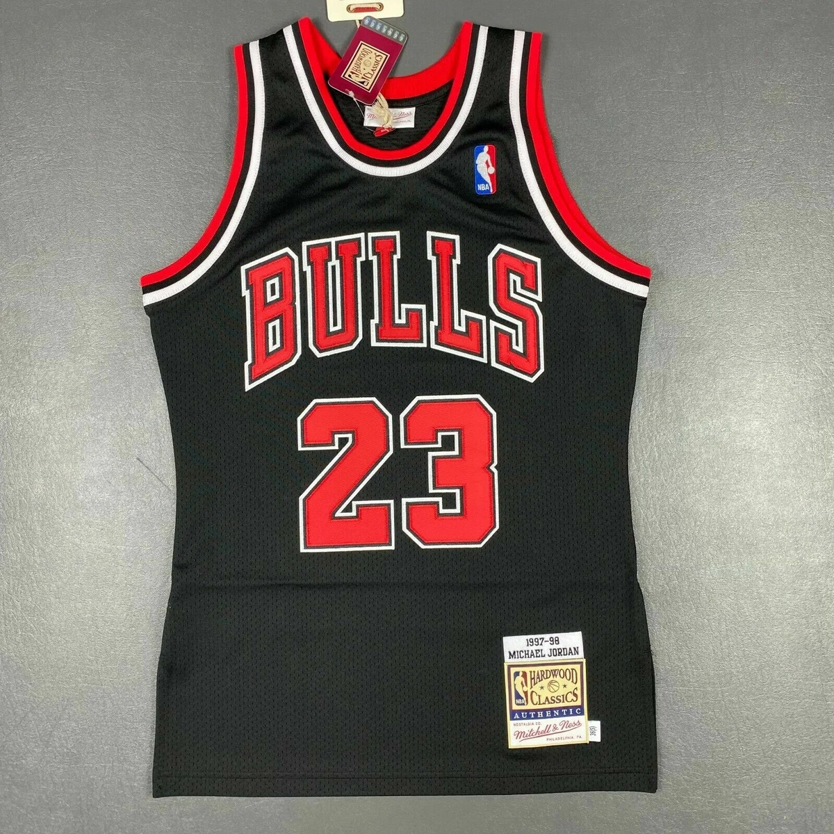 100% Authentic Michael Jordan Mitchell & Ness 97 98 Bulls Jersey Size 36 S  Mens