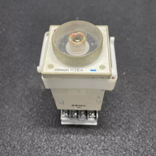 Omron H3BA-8 Timer With Base (st1020)