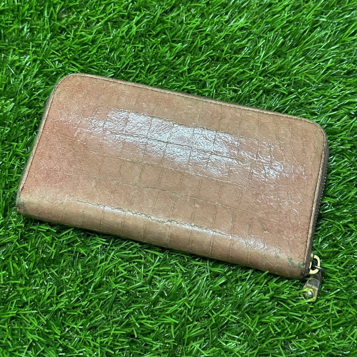 MIU MIU Crocodile Embossed Leather Zip Long Wallet Light Pink