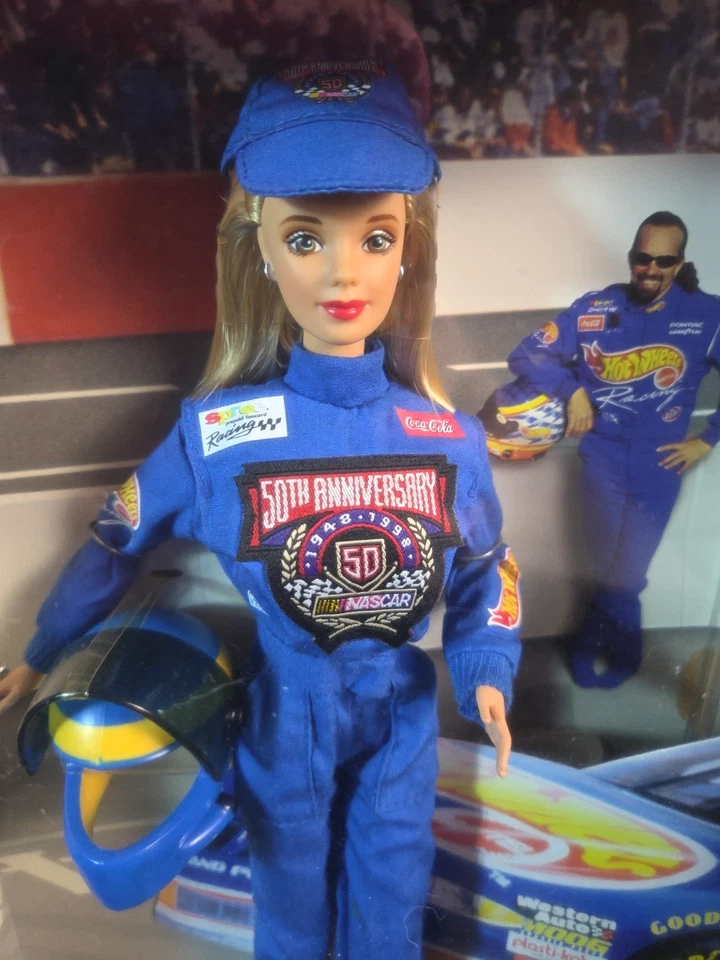 Barbie Nascar 1998 50 aniversario edición coleccionista muñeca Mattel nueva en caja Foto 2 de 4
