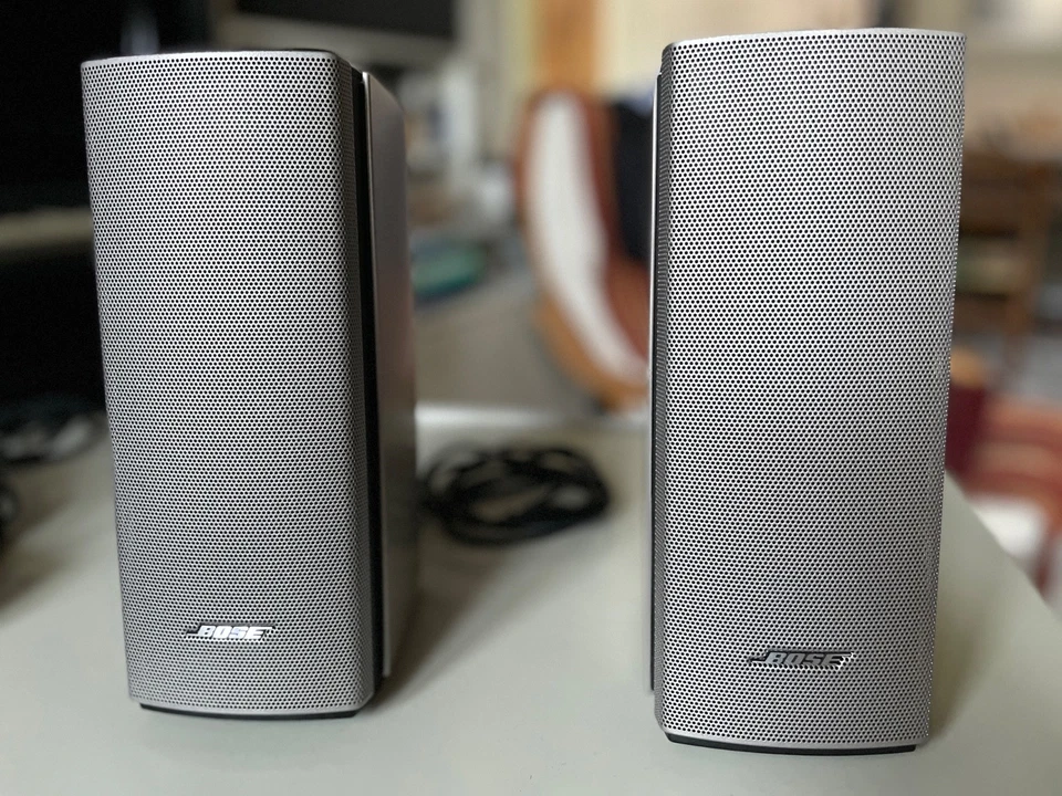 Bose Companion 20 Multimedia Lautsprecher-System, silberfarben