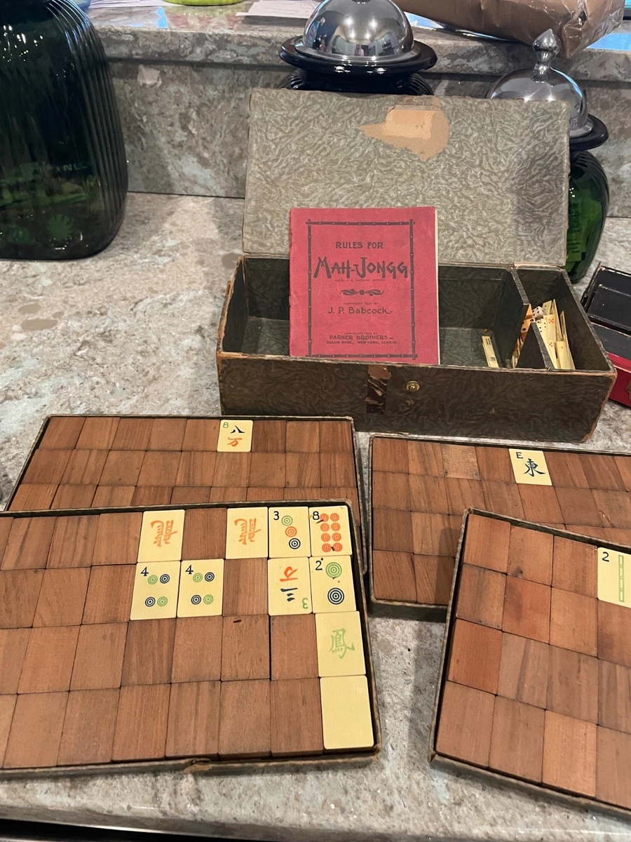 Piastrelle di mahjong immagini e fotografie stock ad alta risoluzione