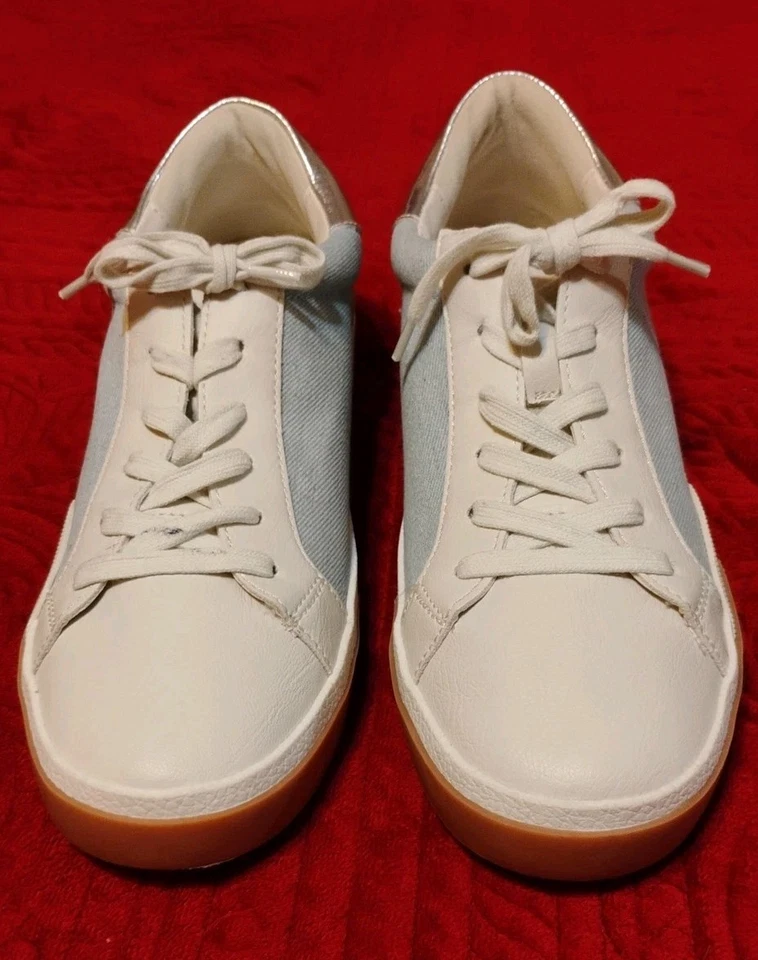 Zapatillas Dolce Vita Harryson blancas, plateadas y denim para mujer talla 9 usadas en excelente estado Foto 3 de 4