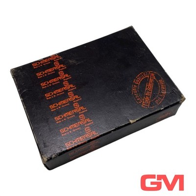 Schmersal Sicherheitszuhaltung AZM 160-22ypa interlock switch 110VAC 1043274000