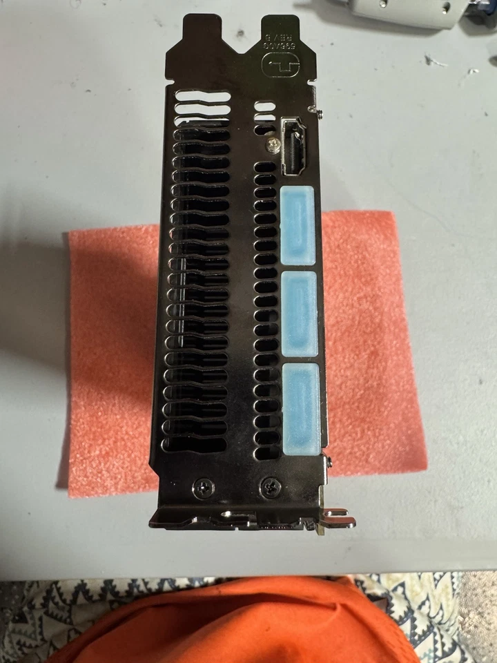 Dell AMD Radeon RX 570 4GB GDDR5 - Image 2 of 4