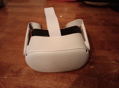 Meta Quest 2 Virtual Reality