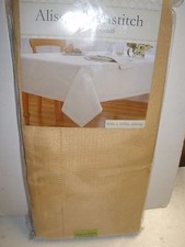 NEW Alison Hemstitch Cutwork Tablecloths Gold Ob. 60 x 102 100 Polyester O72 