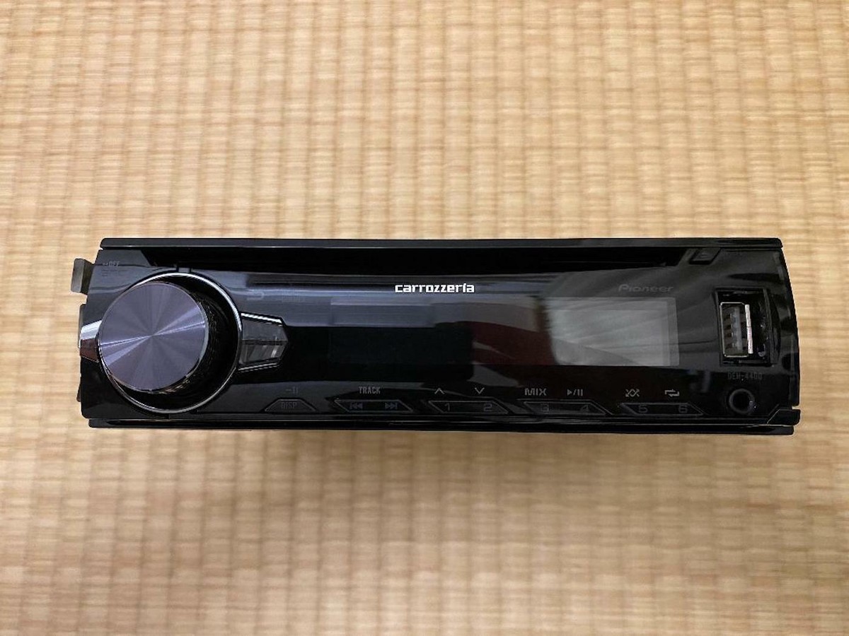 Carrozzeria Pioneer DEH-4400 Car Audio In-Dash Unit CD / USB Used