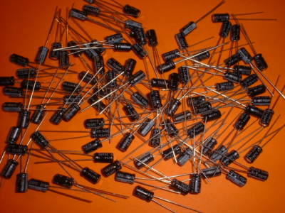 47uF 63V Elko Radial 85° 8x16mm kaufen|Radio Kölsch 47uF 63V Elko Radial 85° 8x16mm kaufen|Radio Kölsch